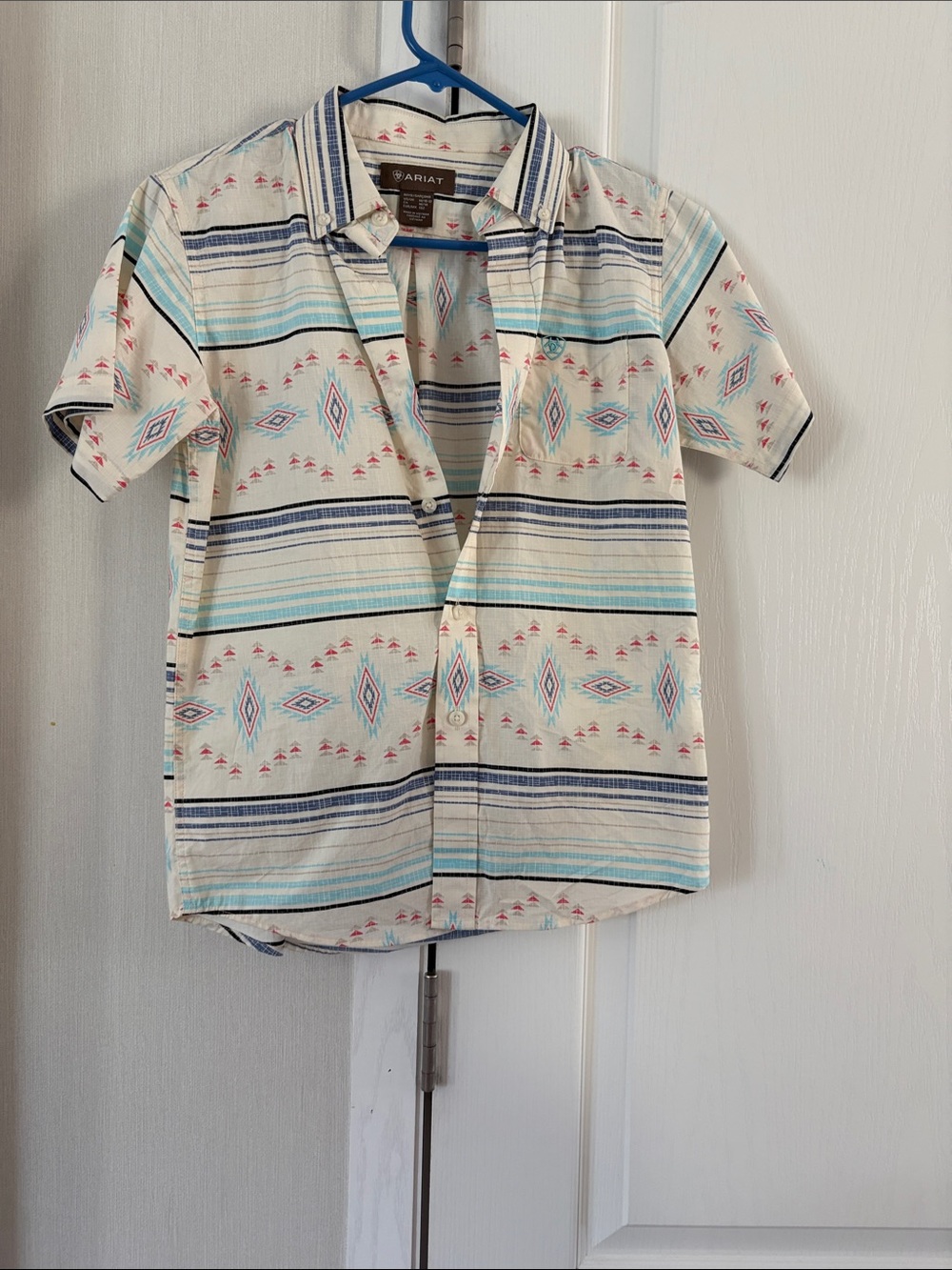 Ariat Men's Cream Short-Sleeve Button-Down Shirt with Blue and Pink Aztec Print